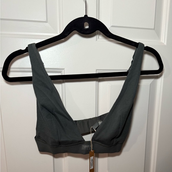 2/$35 NWT Women's Skims Cotton Plunge Bralette-2x - Picture 4 of 6